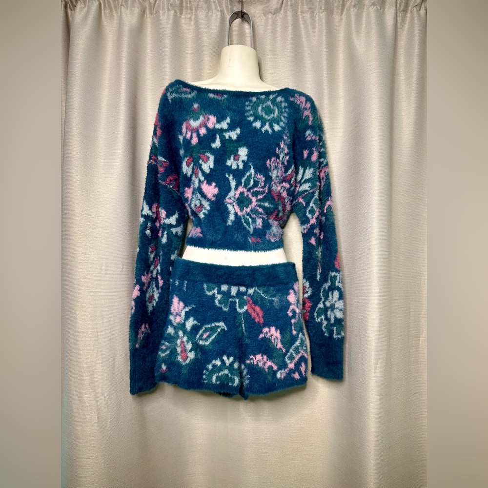 Extremely Soft Knit Sweater & Shorts Lounge Set